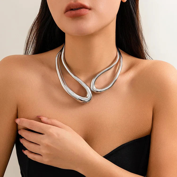 VIRELIA | Liquid Silver Sculpt Choker Necklace & Bracelet